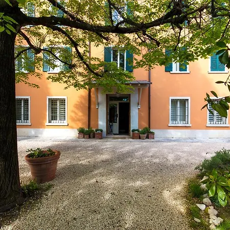 Casabiondani Bed & Breakfast *